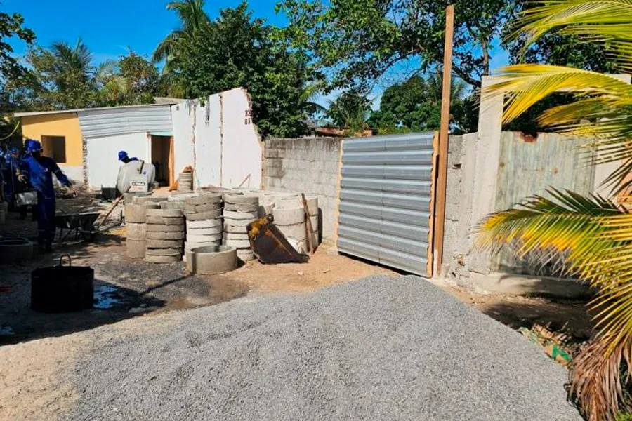 Mucuri em parceria com a EMBASA inicia obra de esgotamento sanitário no bairro Ettori Gazzinelli Mucuri em parceria com a EMBASA inicia obra de esgotamento sanitário no bairro Ettori Gazzinelli