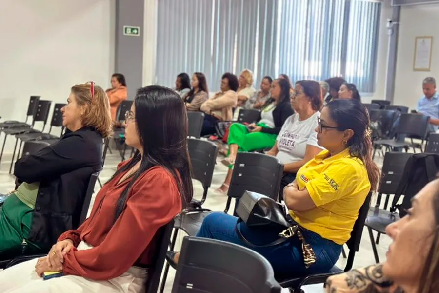 Mucuri promove debate e articulação para erradicação do trabalho infantil Mucuri promove debate e articulação para erradicação do trabalho infantil