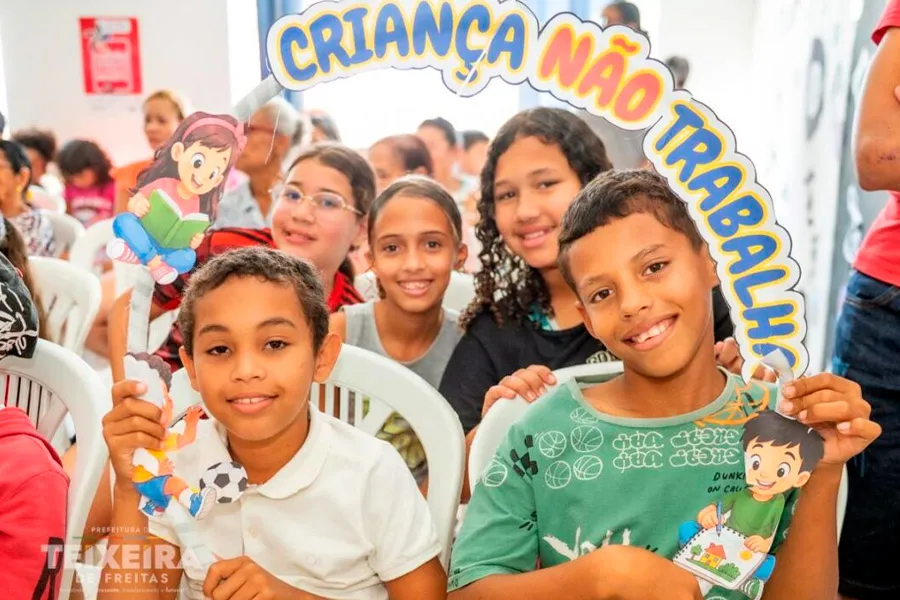 Campanha de Combate ao Trabalho Infantil mobiliza escolas, equipamentos sociais e espaços públicos