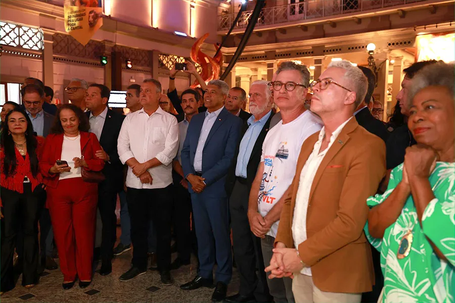 Jerônimo Rodrigues entrega primeira estação do VLT de Salvador e marca avanço da nova mobilidade na capital baiana