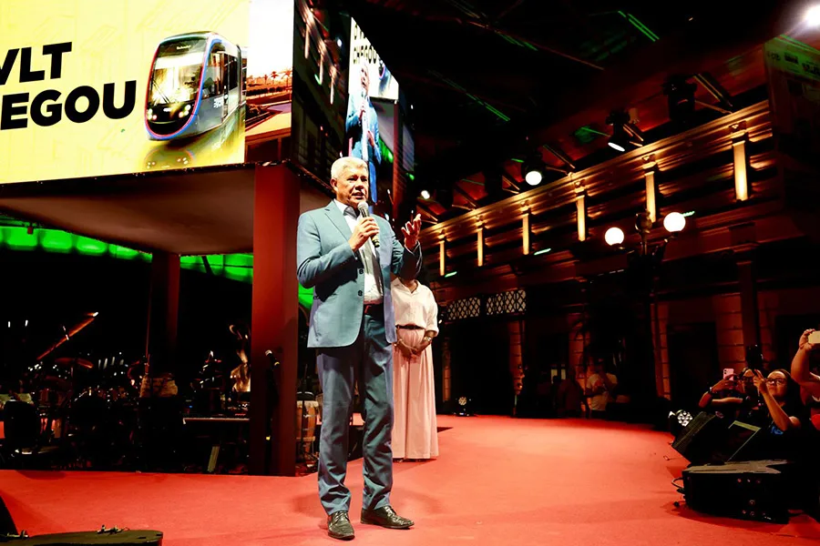 Jerônimo Rodrigues entrega primeira estação do VLT de Salvador e marca avanço da nova mobilidade na capital baiana Jerônimo Rodrigues entrega primeira estação do VLT de Salvador e marca avanço da nova mobilidade na capital baiana