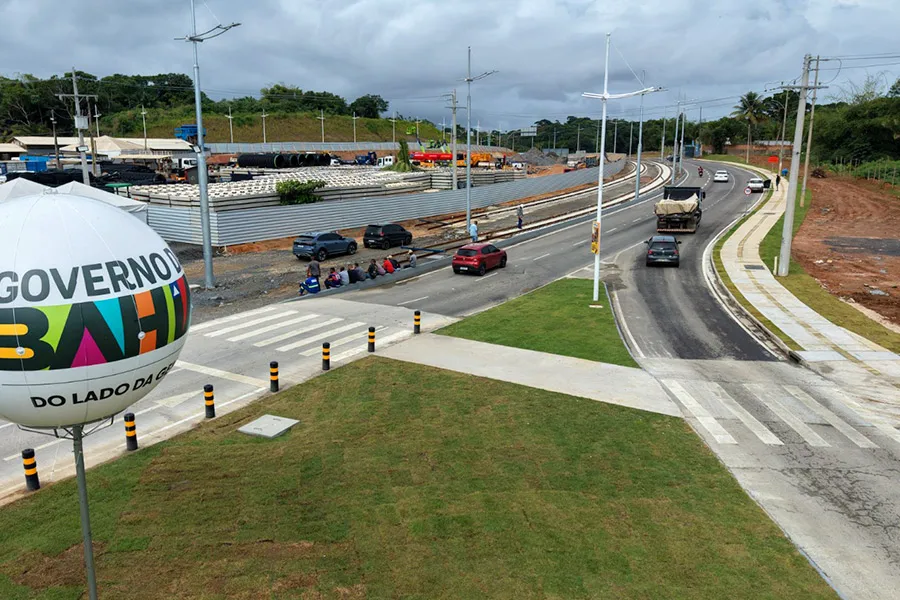 Duplicação da Estrada do Derba amplia mobilidade e integra Salvador ao futuro sistema do VLT