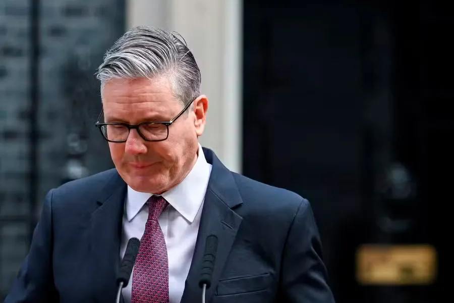 Primeiro-ministro do Reino Unido, Keir Starmer anuncia que irá renunciar