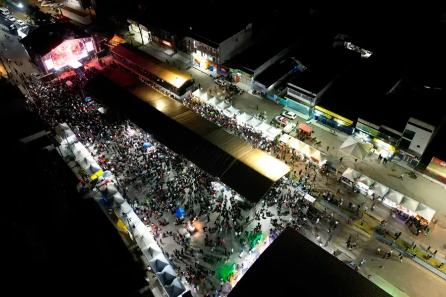 Forró do Casamenteiro reúne 30 mil pessoas, aquece a economia e consolida Nova Viçosa como referência dos festejos juninos no Extremo Sul Forró do Casamenteiro reúne 30 mil pessoas, aquece a economia e consolida Nova Viçosa como referência dos festejos juninos no Extremo Sul