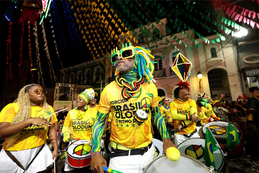 Em clima de Copa e São João, Pelourinho encerra festa com Alceu Valença e cerca de 50 atrações