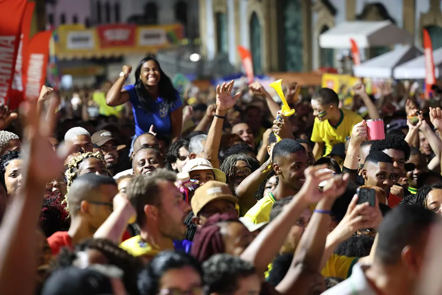 Em clima de Copa e São João, Pelourinho encerra festa com Alceu Valença e cerca de 50 atrações