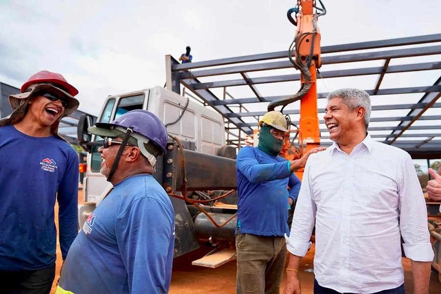 Parceria Bahia-Brasil: Jerônimo, Rui e Wagner vistoriam obra de R$ 66 milhões no Aeroporto de Barreiras