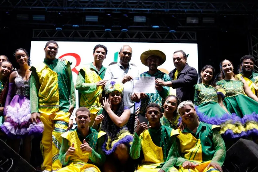 Praça lotada, ritmos variados e a energia contagiante marcam a segunda noite do 29º Forró do Peroá