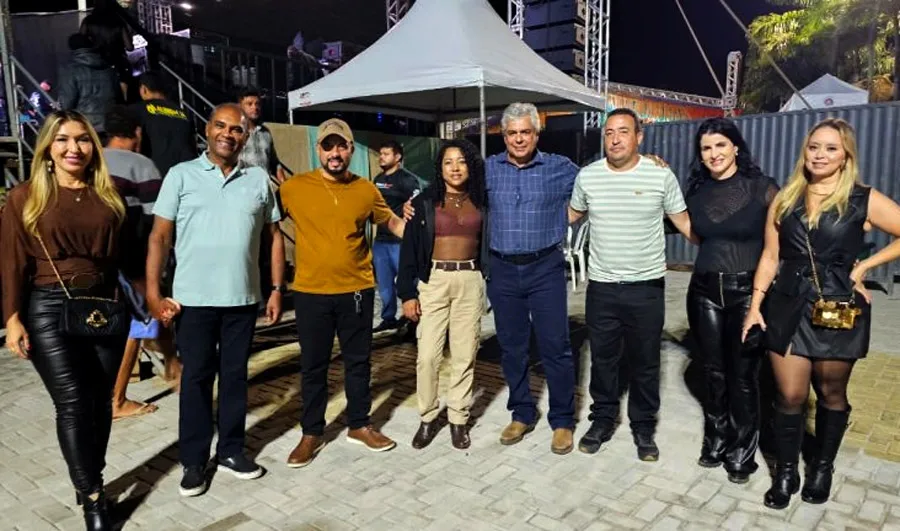 Praça lotada, ritmos variados e a energia contagiante marcam a segunda noite do 29º Forró do Peroá