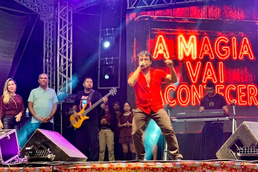 Praça lotada, ritmos variados e a energia contagiante marcam a segunda noite do 29º Forró do Peroá