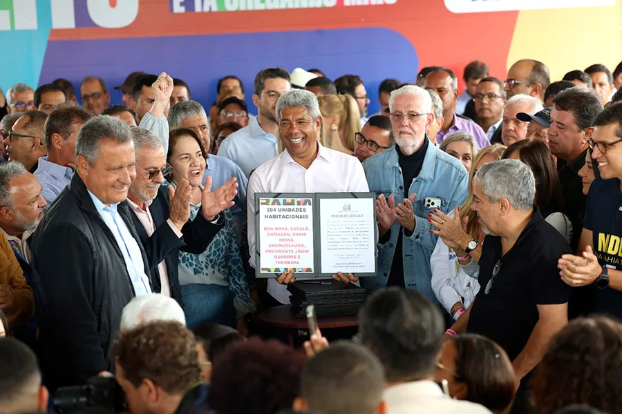Em Vitória da Conquista, Jerônimo Rodrigues entrega e autoriza mais de R$ 600 milhões em investimentos para Sudoeste baiano