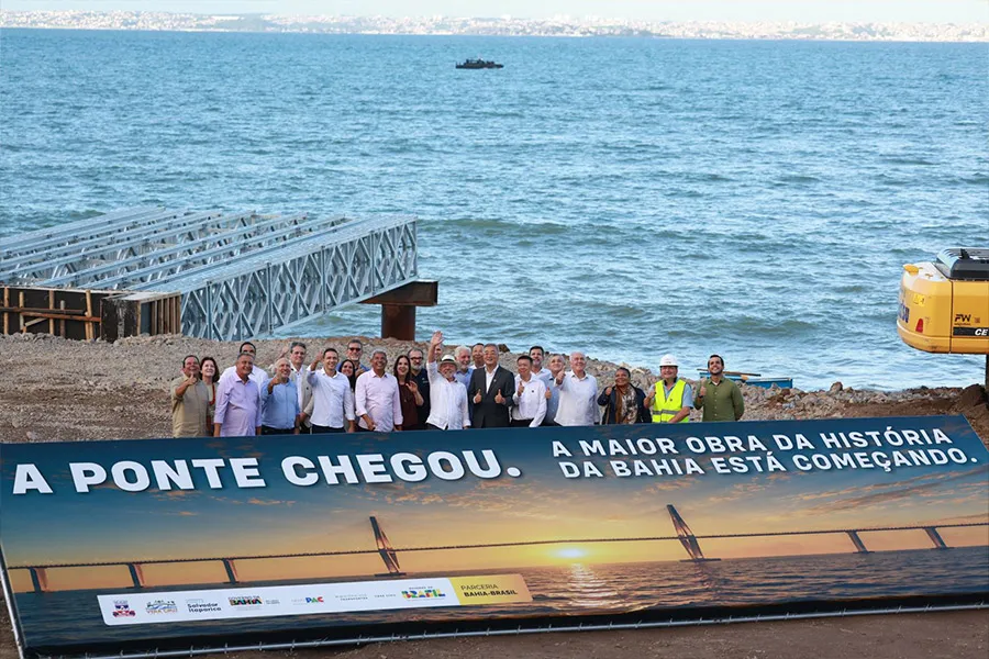 Lula e Jerônimo participam de ato simbólico para cravação da primeira estaca da Ponte Salvador–Ilha de Itaparica Lula e Jerônimo participam de ato simbólico para cravação da primeira estaca da Ponte Salvador–Ilha de Itaparica