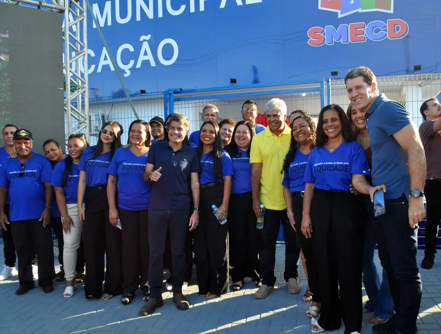 Prefeitura entrega Complexo da Educação e pavimentação de 9 ruas em Posto da Mata Prefeitura entrega Complexo da Educação e pavimentação de 9 ruas em Posto da Mata