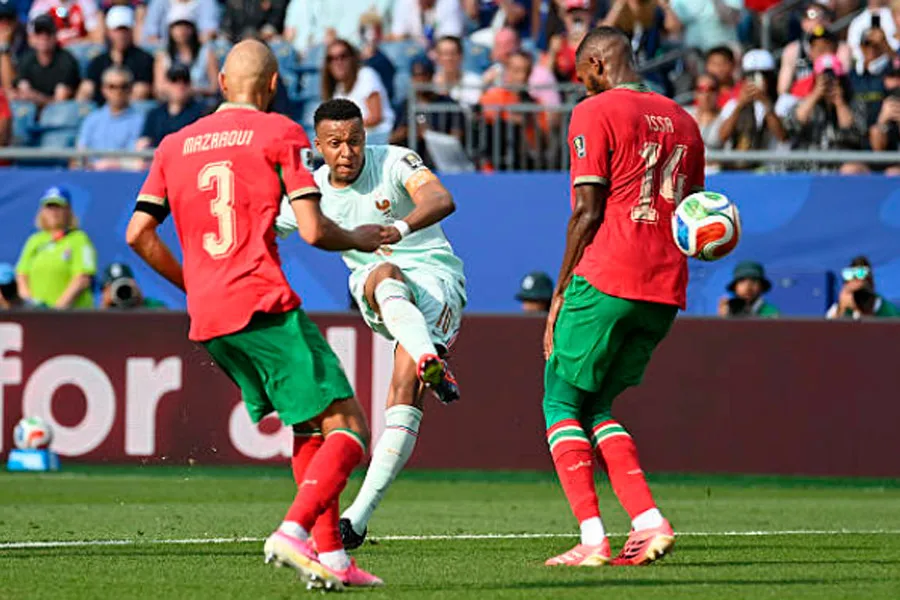 França bate Marrocos e é a primeira semifinalista da Copa do Mundo