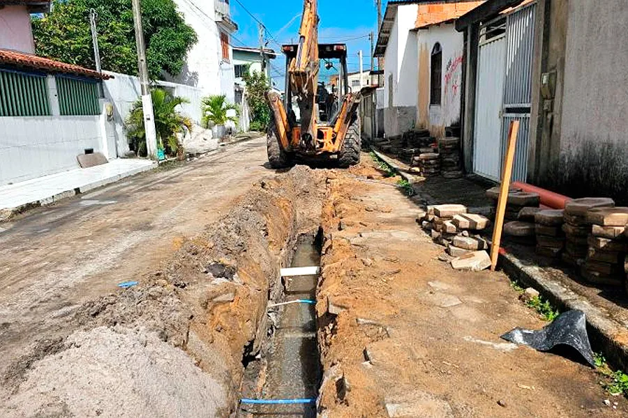 Obra de esgotamento sanitário avança no bairro Ettori Gazzinelli e reforça compromisso de Mucuri com a saúde e o meio ambiente Obra de esgotamento sanitário avança no bairro Ettori Gazzinelli e reforça compromisso de Mucuri com a saúde e o meio ambiente