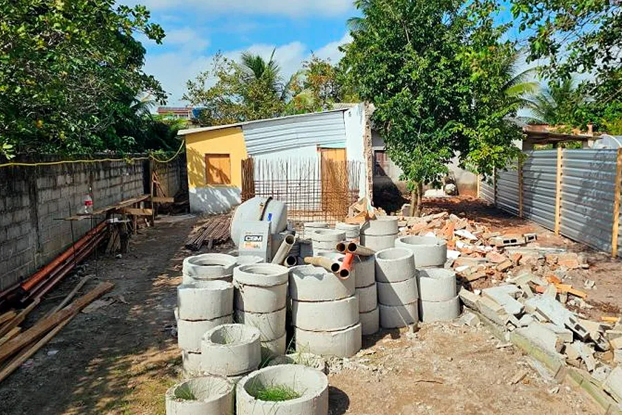 Obra de esgotamento sanitário avança no bairro Ettori Gazzinelli e reforça compromisso de Mucuri com a saúde e o meio ambiente Obra de esgotamento sanitário avança no bairro Ettori Gazzinelli e reforça compromisso de Mucuri com a saúde e o meio ambiente