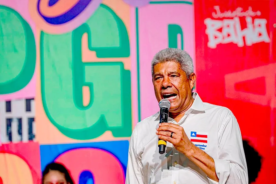 Jerônimo defende educação como instrumento de emancipação em ato das juventudes em Bom Jesus da Lapa