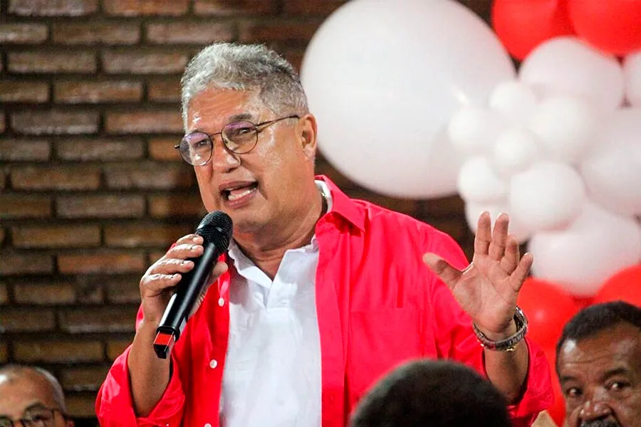 Rosemberg: “Podem arrancar a placa, mas não apagam a obra nem o futuro que ela abre”