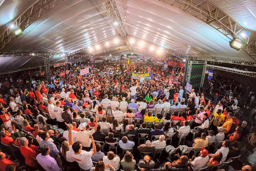Arena lotada: Jerônimo Rodrigues reúne 15 mil pessoas em Itabuna e fortalece mobilização no sul da Bahia Arena lotada: Jerônimo Rodrigues reúne 15 mil pessoas em Itabuna e fortalece mobilização no sul da Bahia