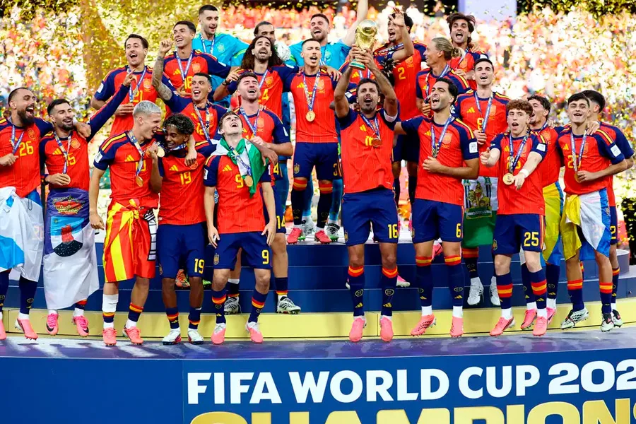 Espanha domina Argentina, vence na prorrogação e leva o bi da Copa