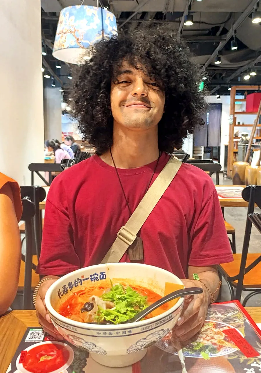 Após intercâmbio, estudante da UNEB revela uma China bem diferente da imagem propagada no Ocidente