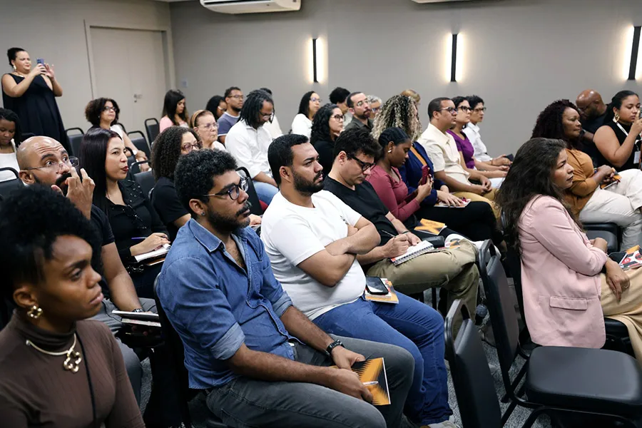 Comunicadores do Estado participam de formação sobre antirracismo e direitos humanos