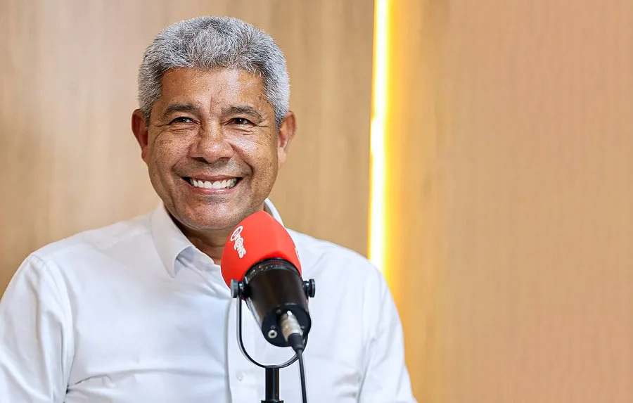 Jerônimo mostra as marcas da gestão: 740 escolas de tempo integral, 6 mil leitos e 8 mil km de estradas