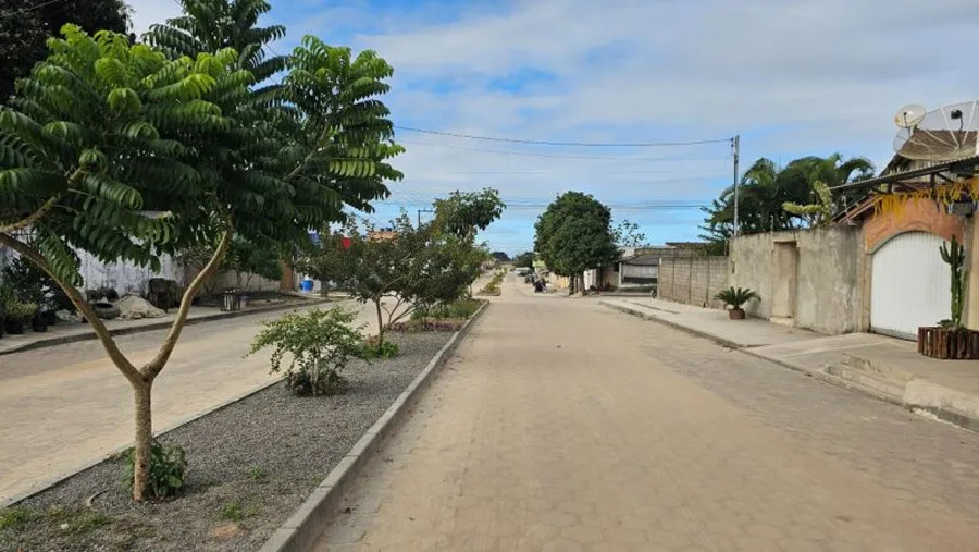 Concluída nova etapa de pavimentação da Avenida Rio Mucuri, prefeitura avança na transformação urbana do bairro Triângulo Leal em Itabatã Concluída nova etapa de pavimentação da Avenida Rio Mucuri, prefeitura avança na transformação urbana do bairro Triângulo Leal em Itabatã