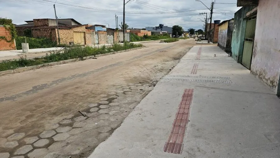 Concluída nova etapa de pavimentação da Avenida Rio Mucuri, prefeitura avança na transformação urbana do bairro Triângulo Leal em Itabatã Concluída nova etapa de pavimentação da Avenida Rio Mucuri, prefeitura avança na transformação urbana do bairro Triângulo Leal em Itabatã