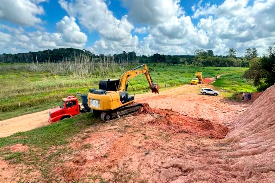 Prefeitura de Mucuri fortalece infraestrutura rural com ampla recuperação da estrada da Jacutinga
