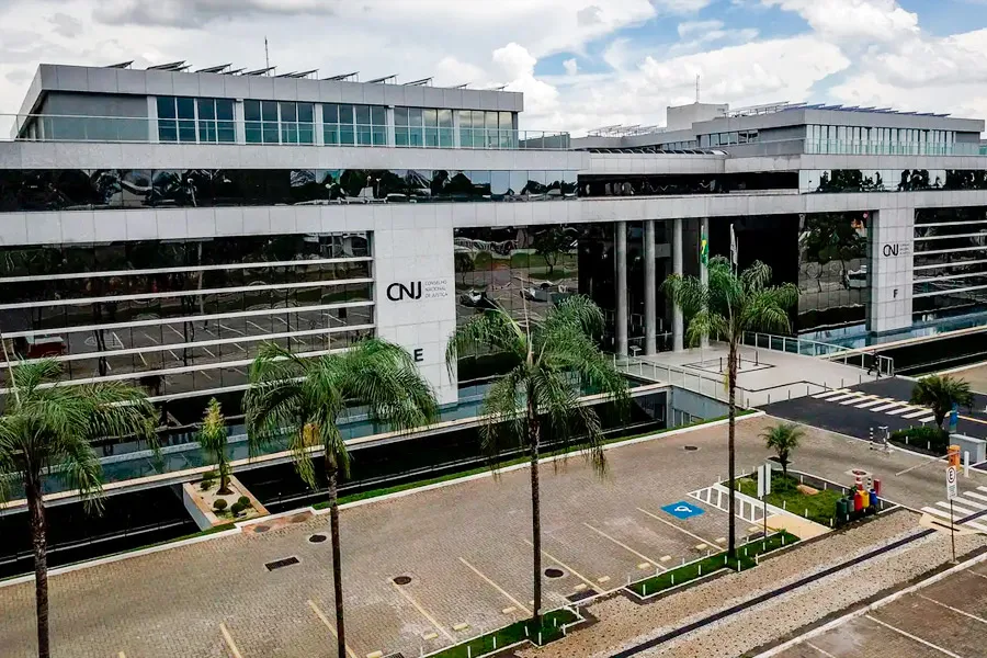 CNJ acaba com aposentadoria compulsória como punição máxima para juiz