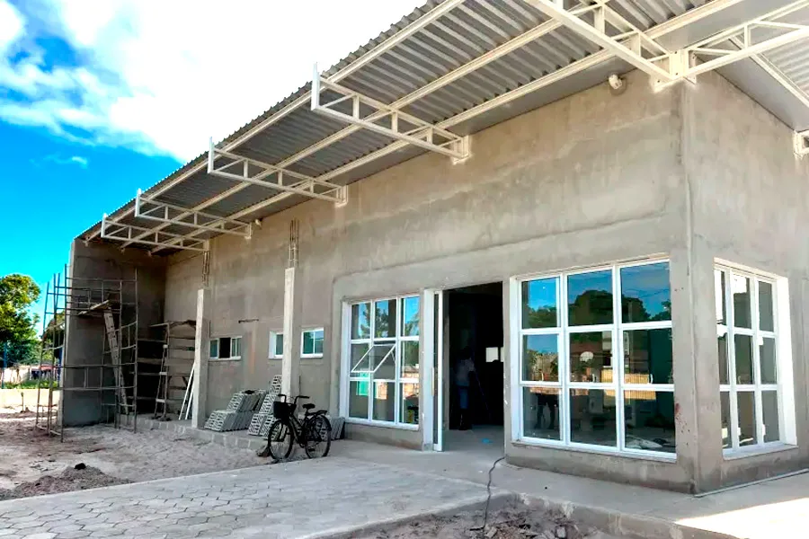 Prefeitura de Nova Viçosa avança com obras de construção de nova Unidade Básica de Saúde