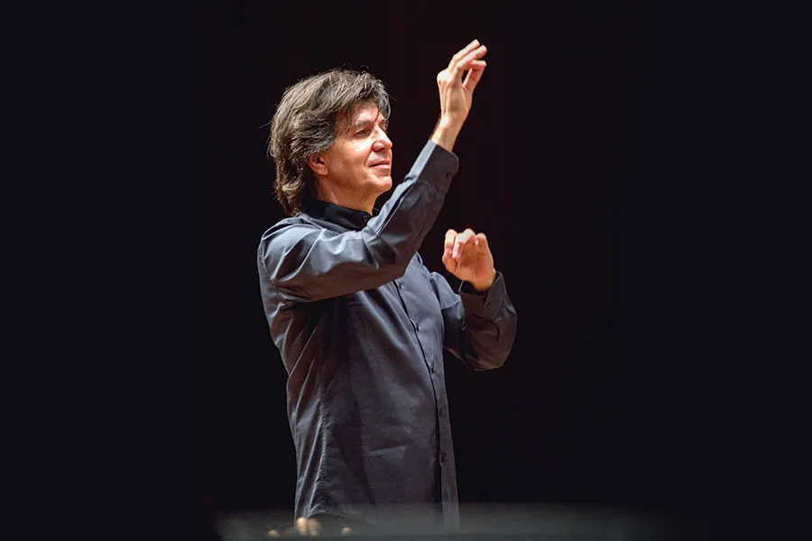 Orquestra NEOJIBA apresenta concertos sob regência de Ricardo Castro em Salvador