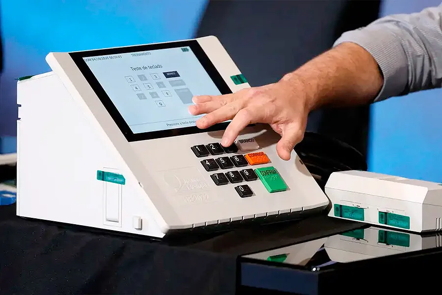 Totalização dos votos é aberta, auditável e segura, diz TSE