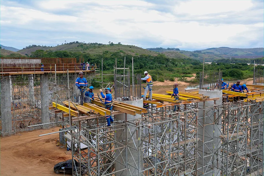 Obras da nova ponte sobre o Rio Jequitinhonha chegam a 65% de execução Obras da nova ponte sobre o Rio Jequitinhonha chegam a 65% de execução