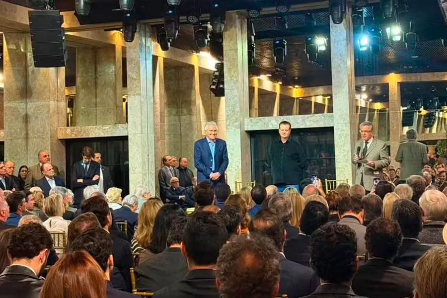 Kassab diz que Centrão está com Lula e que chance de Flávio Bolsonaro ser eleito é 'zero'