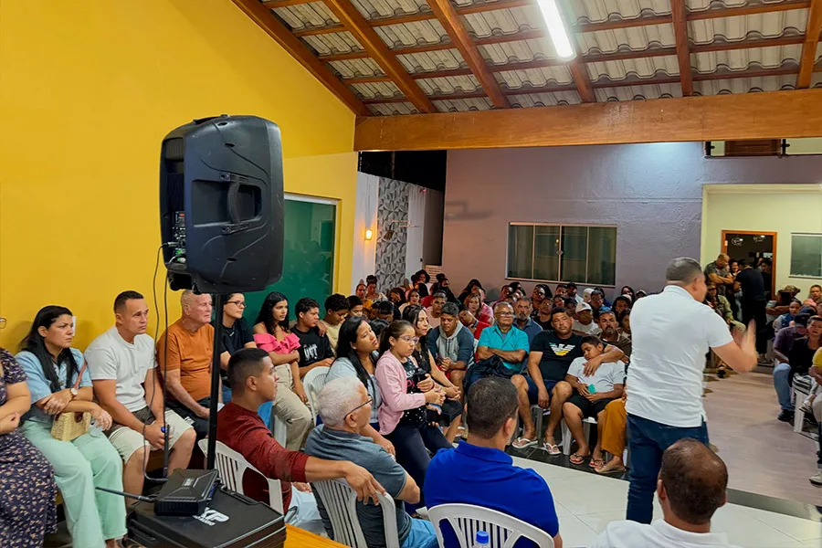 Jonatas Santos reúne lideranças em encontro político com vereador Adriano Souza