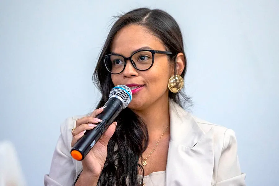 CRAM leva experiência do atendimento às mulheres para debate sobre violência em mesa interdisciplinar CRAM leva experiência do atendimento às mulheres para debate sobre violência em mesa interdisciplinar