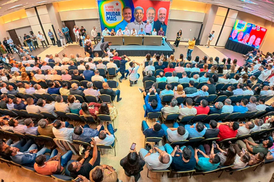 Após reunir mais de 300 prefeitos, Jerônimo agradece parceria com gestores: “Nosso lado tem compromisso”