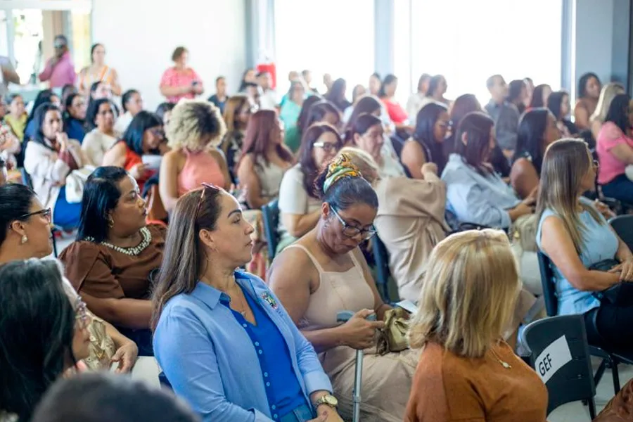 Mucuri lança curso de formação para profissionais de apoio da Educação Especial e Inclusiva Mucuri lança curso de formação para profissionais de apoio da Educação Especial e Inclusiva