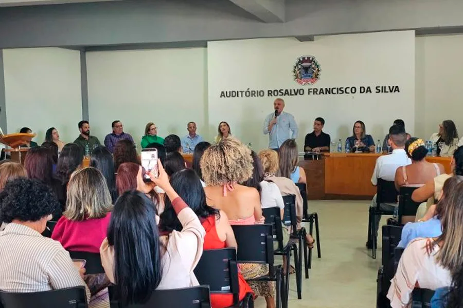 Mucuri lança curso de formação para profissionais de apoio da Educação Especial e Inclusiva Mucuri lança curso de formação para profissionais de apoio da Educação Especial e Inclusiva