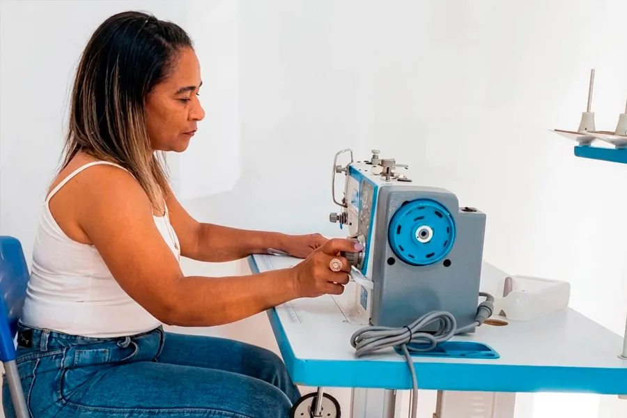 Instituto Novo Tempo amplia atuação social com novo Curso de Corte e Costura em Teixeira
