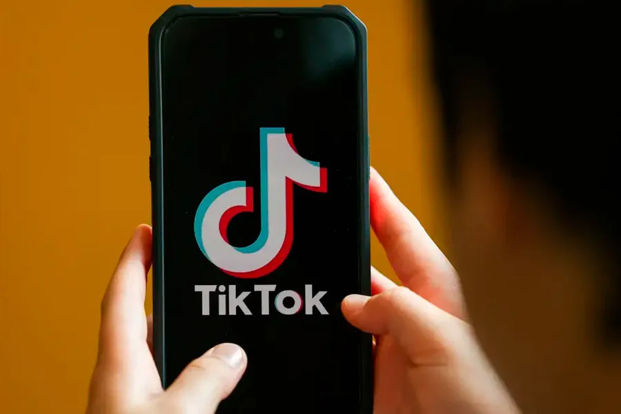 Brasil multa TikTok em R$ 153,7 mi por falhas em dados de adolescentes