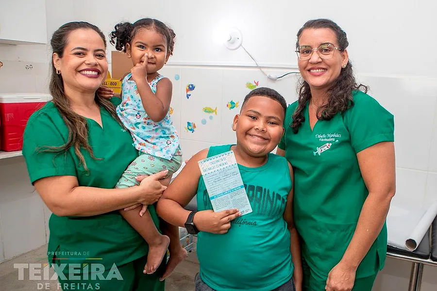 Dia D de Multivacinação atende mais de 1,3 mil pessoas em Teixeira de Freitas
