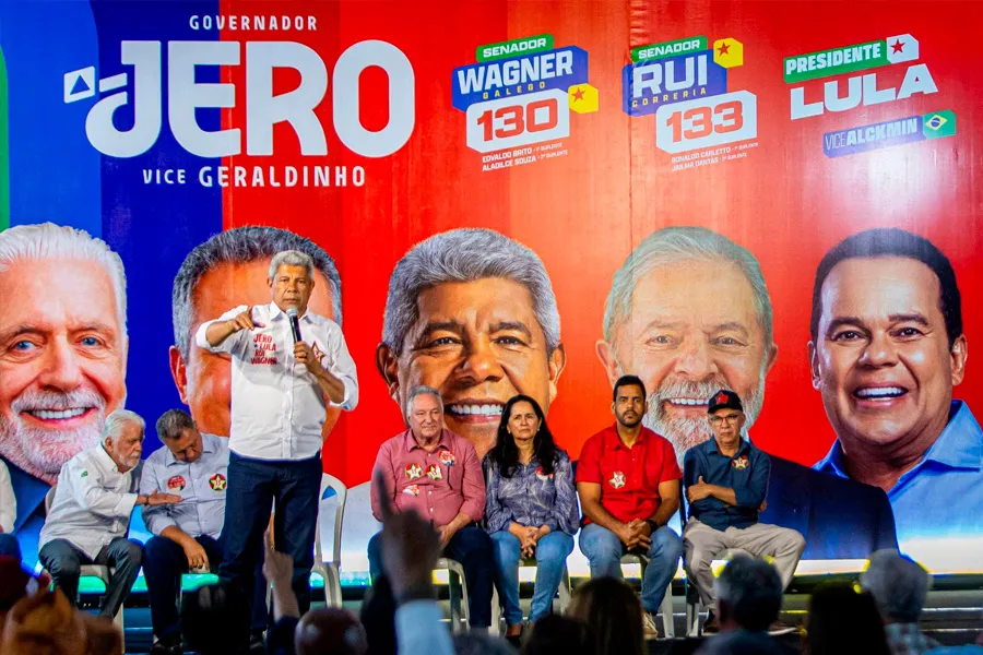 Jerônimo reúne mais de 200 ex-prefeitos em Salvador e atrai gestores que apoiaram ACM Neto em 2022