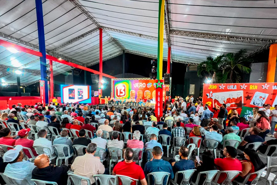 Jerônimo reúne mais de 200 ex-prefeitos em Salvador e atrai gestores que apoiaram ACM Neto em 2022 Jerônimo reúne mais de 200 ex-prefeitos em Salvador e atrai gestores que apoiaram ACM Neto em 2022