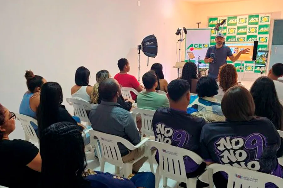 Mucuri amplia acesso à qualificação digital com 2ª turma da Oficina Gratuita de Mídias Sociais