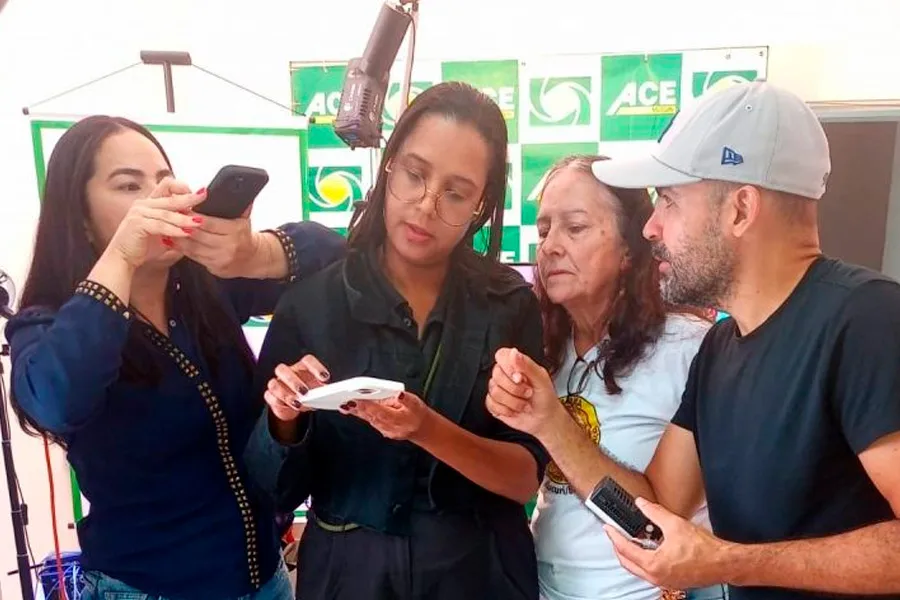 Mucuri amplia acesso à qualificação digital com 2ª turma da Oficina Gratuita de Mídias Sociais Mucuri amplia acesso à qualificação digital com 2ª turma da Oficina Gratuita de Mídias Sociais