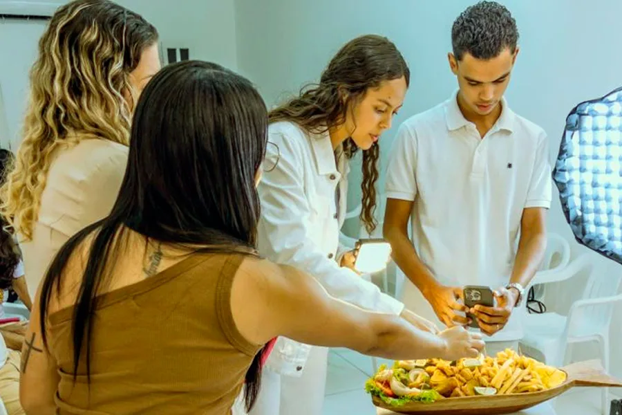 Mucuri amplia acesso à qualificação digital com 2ª turma da Oficina Gratuita de Mídias Sociais Mucuri amplia acesso à qualificação digital com 2ª turma da Oficina Gratuita de Mídias Sociais