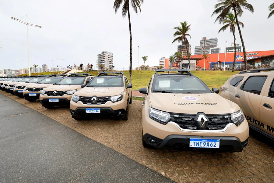 Polícia Militar da Bahia recebe 136 novas viaturas para reforçar frota operacional Polícia Militar da Bahia recebe 136 novas viaturas para reforçar frota operacional